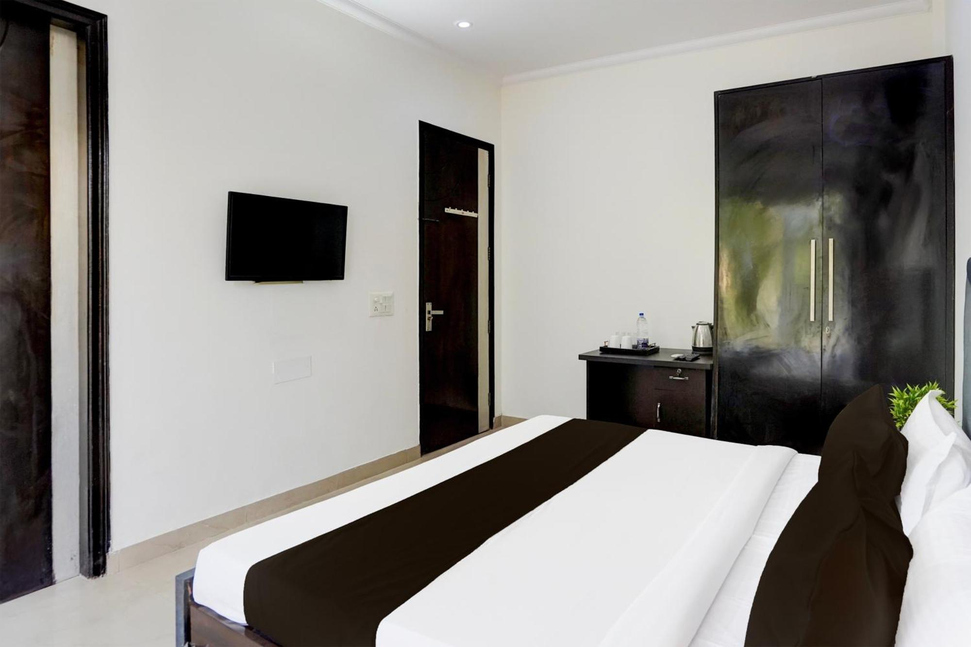 Apartamento Super Townhouse Sector 53 Golf Course Road Gurgaon Exterior foto