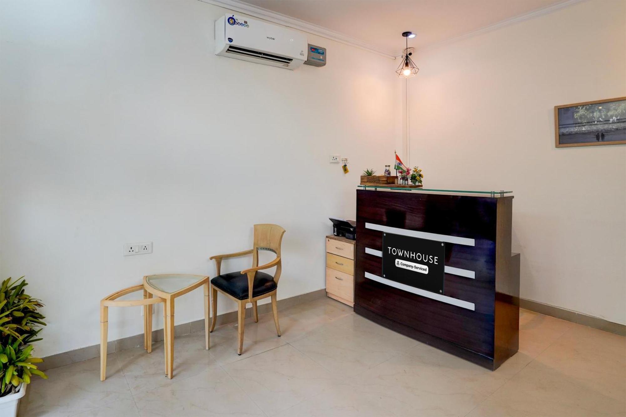 Apartamento Super Townhouse Sector 53 Golf Course Road Gurgaon Exterior foto